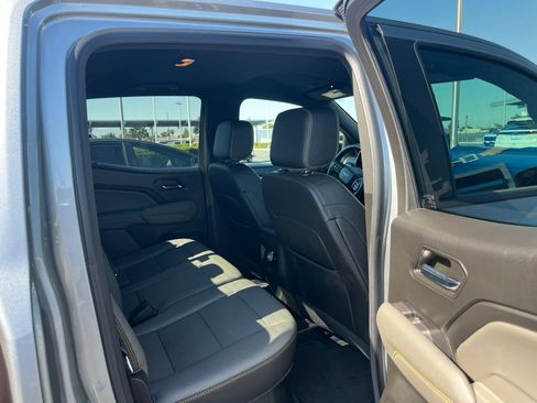 Used 2023 Chevrolet Colorado ZR2 w/ ZR2 Convenience Package III AWD/4WD image 35