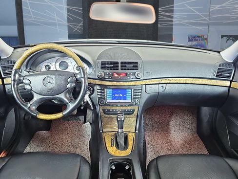 Used 2007 Mercedes-Benz E 350 Sedan image 9
