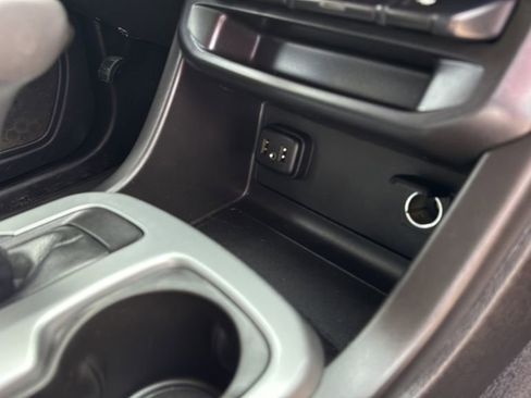 Used 2020 Chevrolet Colorado LT w/ LT Convenience Package image 18