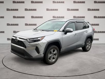 Used 2022 Toyota RAV4 XLE w/ Carpet Mat Package (TMS)