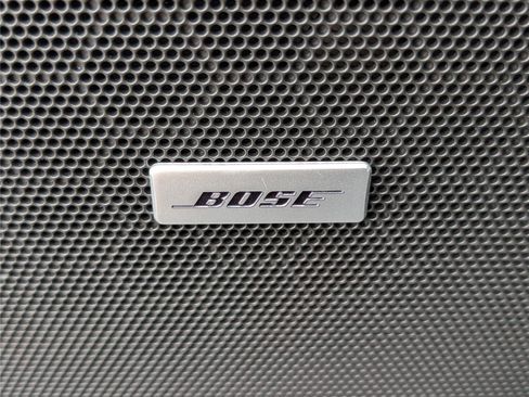 Used 2023 Chevrolet Traverse RS image 21