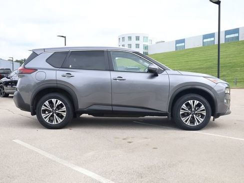 Used 2023 Nissan Rogue SV w/ SV Premium B Package AWD/4WD image 3