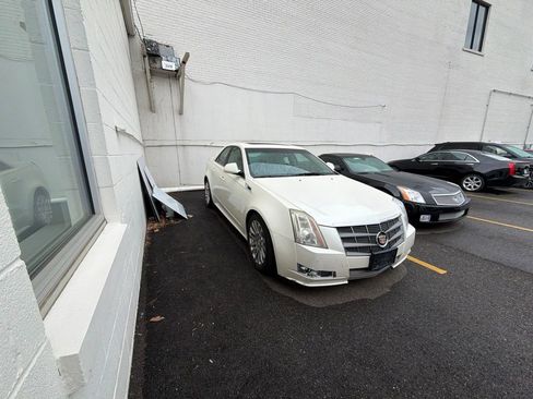 Used 2011 Cadillac CTS Premium AWD/4WD image 5
