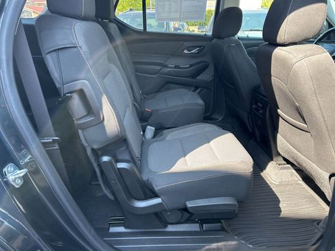 Used 2020 Chevrolet Traverse LT w/ Driver Confidence II Package image 10