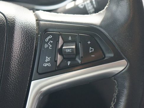 Used 2022 Buick Encore Preferred w/ Safety Package FWD image 10