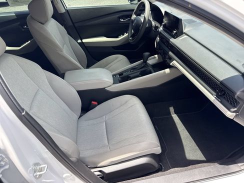 Used 2025 Honda Accord LX image 26