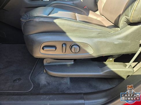 Used 2021 Chevrolet Traverse RS FWD image 27