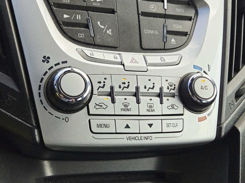 Used 2014 Chevrolet Equinox LS FWD image 17