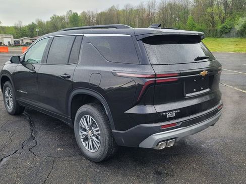 New 2026 Chevrolet Traverse LT w/ Driver Confidence Package FWD image 9