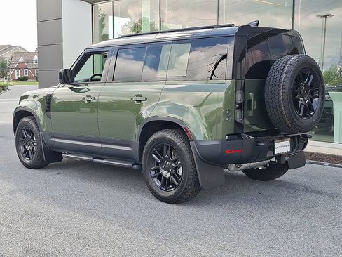 New 2026 Land Rover Defender 110 S AWD/4WD image 4