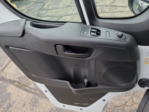 Used 2025 RAM ProMaster 2500 w/ Convenience Group FWD image 7