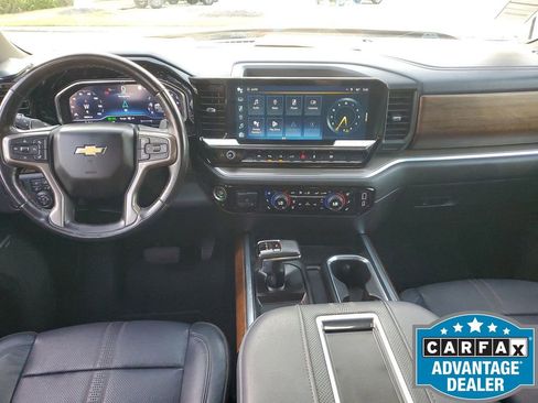 Used 2022 Chevrolet Silverado 1500 High Country w/ High Country Premium Package image 11
