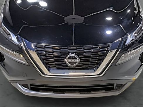 Used 2023 Nissan Rogue SV image 16