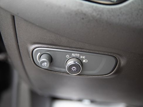 Certified 2022 Chevrolet Equinox RS w/ RS Leather Package image 18