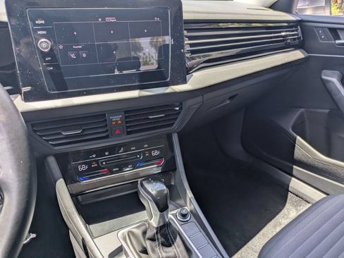 Used 2025 Volkswagen Jetta S FWD image 19