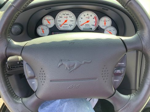 Used 2004 Ford Mustang GT RWD image 24
