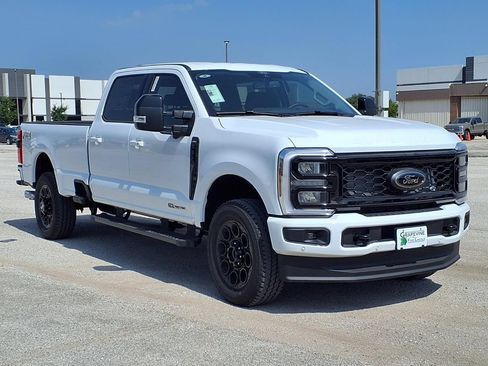 New 2026 Ford F350 Lariat w/ Black Appearance Package AWD/4WD image 3