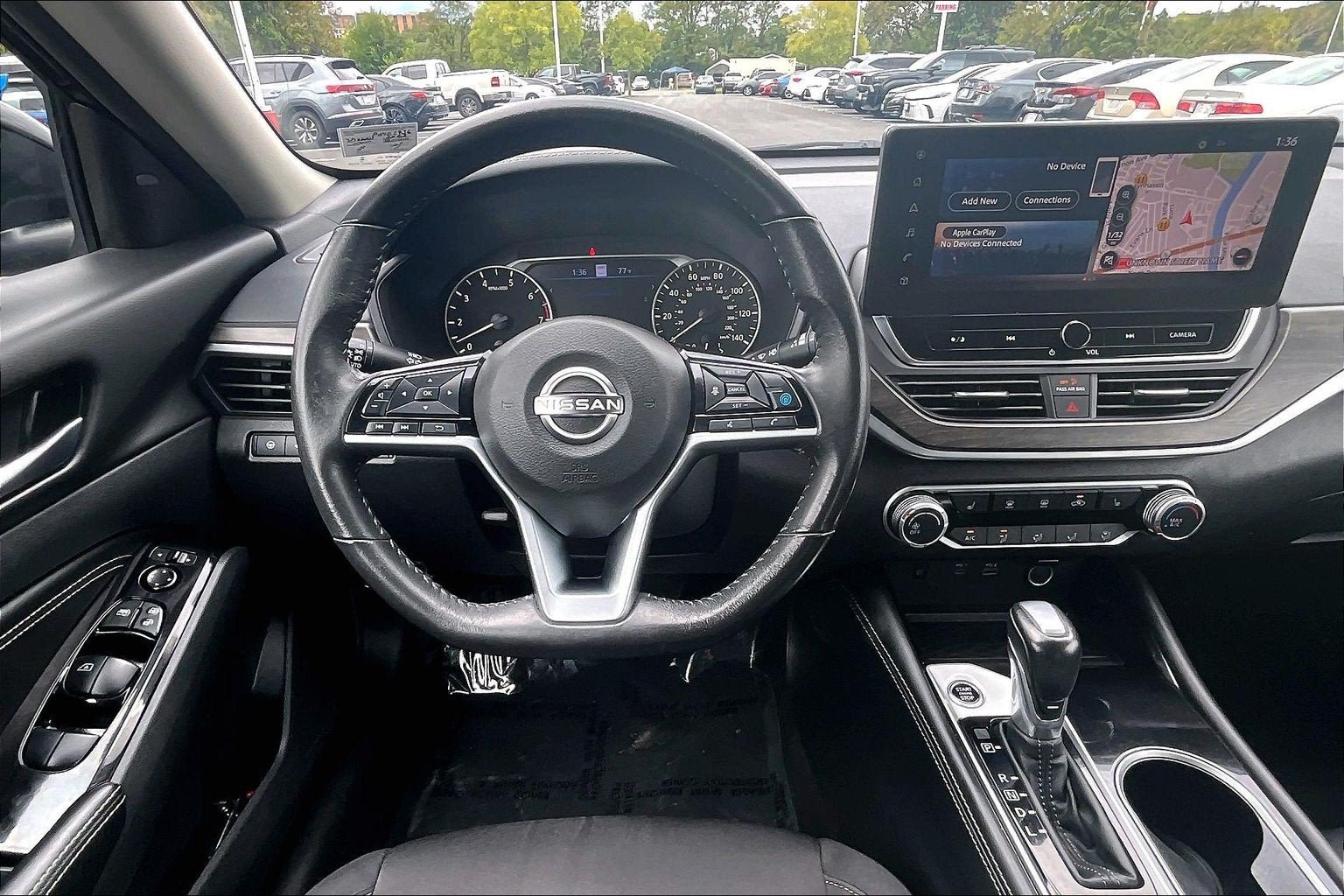 Used 2023 Nissan Altima 2.5 SV w/ SV Premium Package FWD image 5