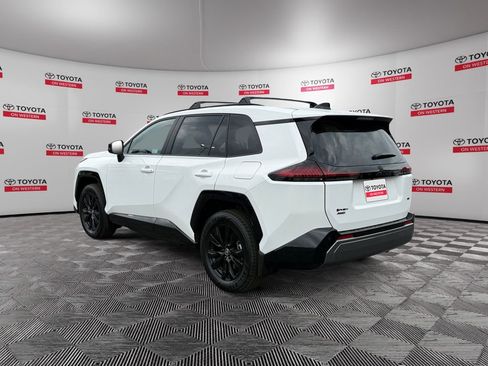 Used 2026 Toyota RAV4 SE w/ Convenience Package AWD/4WD image 5