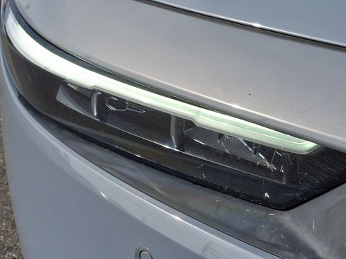 Used 2023 Honda Accord Touring image 9