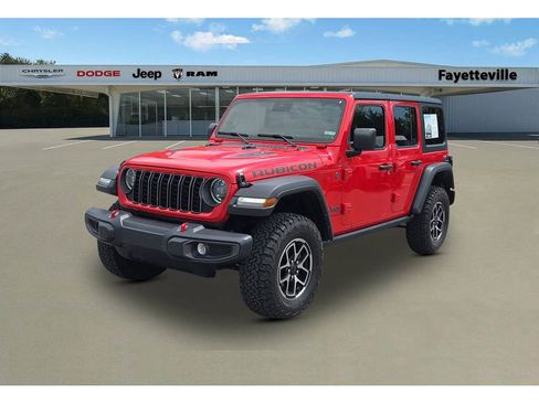 Used 2024 Jeep Wrangler Unlimited Rubicon AWD/4WD image 7
