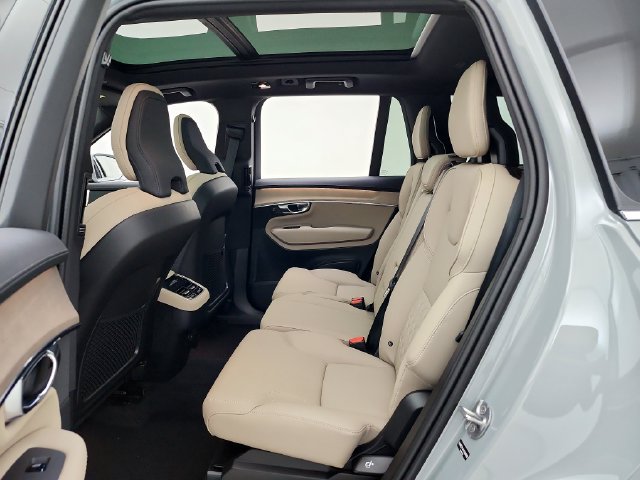 New 2027 Volvo XC60 B5 Core AWD/4WD image 29