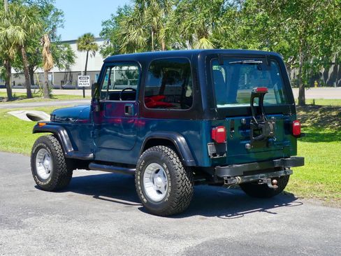 Used 1995 Jeep Wrangler Rio Grande AWD/4WD image 14