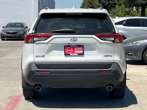Used 2023 Toyota RAV4 XLE Premium FWD image 8