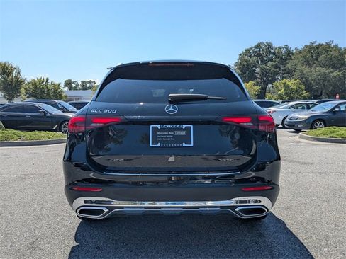 Used 2025 Mercedes-Benz GLC 300 image 6