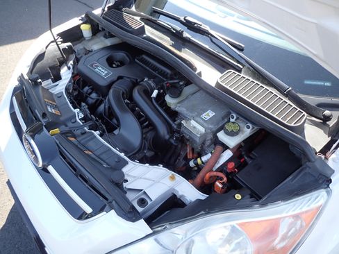 Used 2014 Ford C-MAX Energi SEL w/ Equipment Group 302A image 25