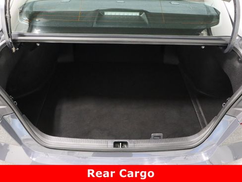 Used 2025 Toyota Camry SE image 32