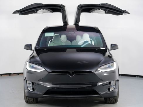 Used 2019 Tesla Model X Long Range image 42