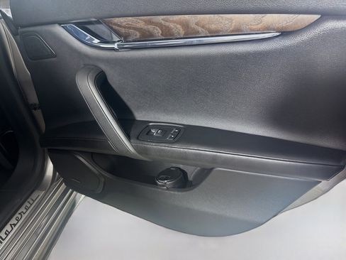 Used 2021 Maserati Quattroporte S image 31