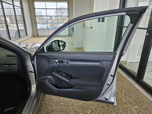 Used 2023 Honda Civic Sport image 13