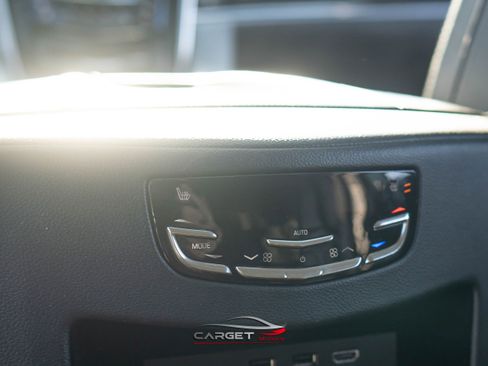 Used 2020 Cadillac Escalade ESV Platinum image 23