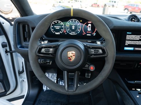 Used 2024 Porsche Cayenne Turbo GT AWD/4WD image 31