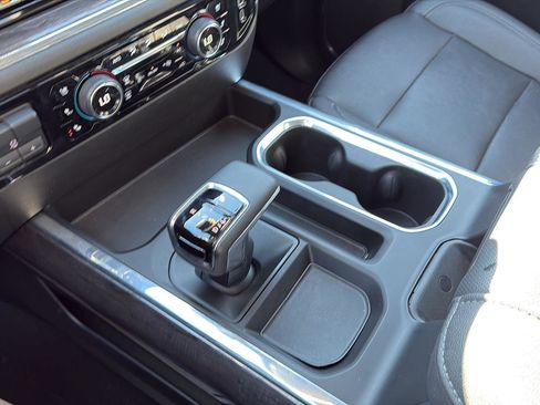 Used 2023 Chevrolet Silverado 1500 LTZ image 25