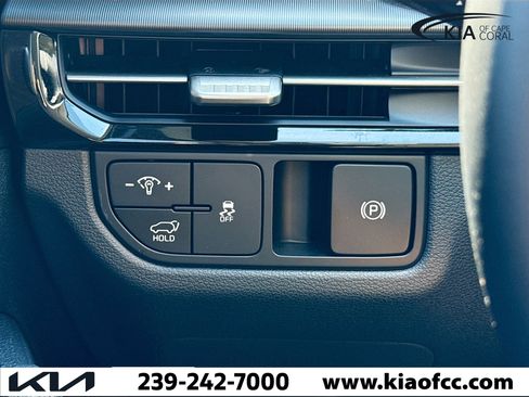 New 2026 Kia Sportage EX w/ EX Panorama Roof Package image 34