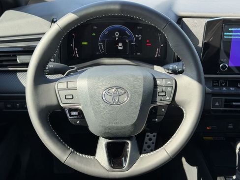 Used 2026 Toyota Camry SE w/ Convenience Package FWD image 15