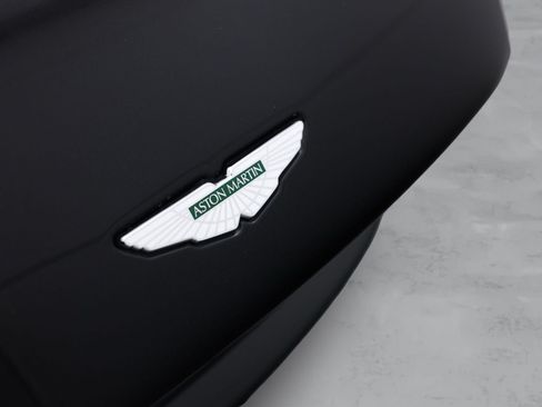 Used 2018 Aston Martin DB11 V12 RWD image 13