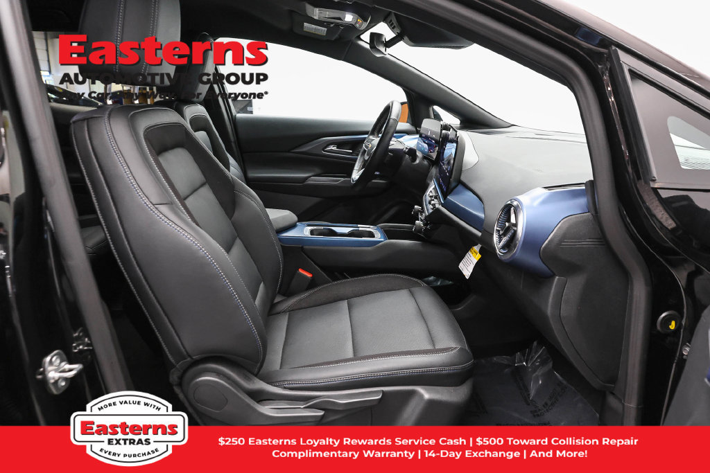 Used 2024 Chevrolet Equinox EV LT w/ LPO, All-Weather Mat Package FWD image 24