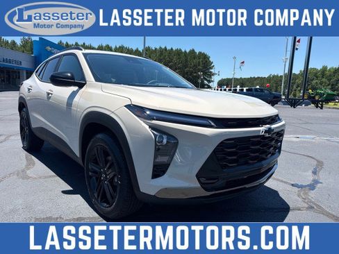 New 2026 Chevrolet Trax ACTIV w/ Sunroof Package FWD image 1
