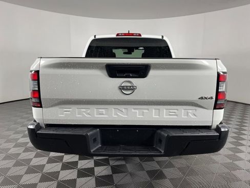 Used 2024 Nissan Frontier S AWD/4WD image 10