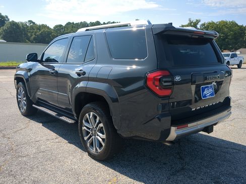 Used 2025 Toyota 4Runner Limited RWD image 5