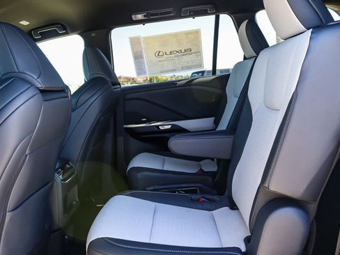 New 2026 Lexus TX 500h AWD image 20