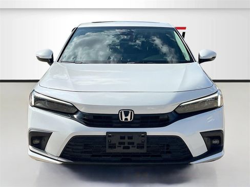 Used 2024 Honda Civic Touring image 2