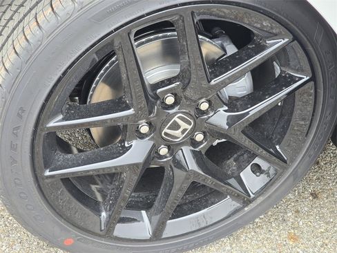 New 2026 Honda Civic Sport image 9