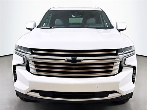 Certified 2024 Chevrolet Tahoe High Country w/ Advanced Technology Package image 2