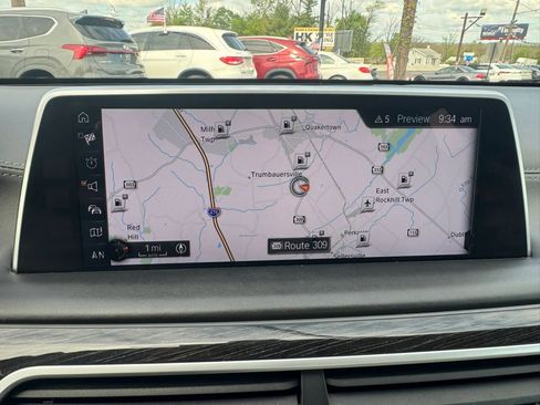 Used 2016 BMW 750i RWD image 29