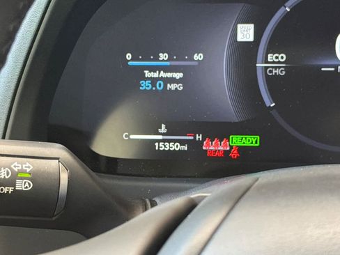 Certified 2025 Lexus UX 300h AWD image 29